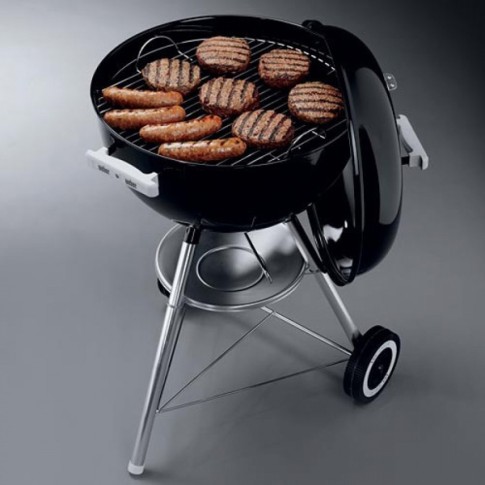 Угольный гриль Weber Classic Kettle, 57 см, чёрный China в Таганроге